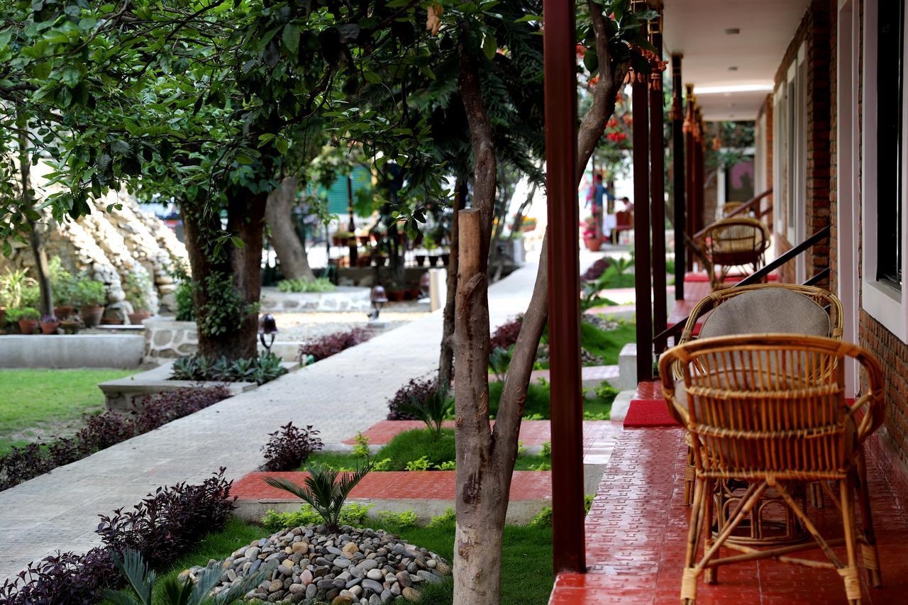 Nepal Cottage Resort Katmandú Exterior foto