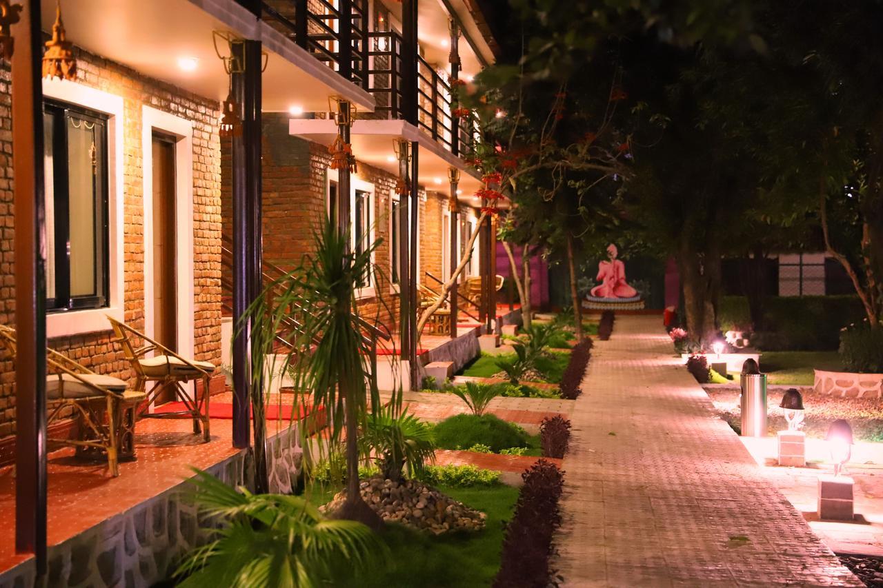 Nepal Cottage Resort Katmandú Exterior foto